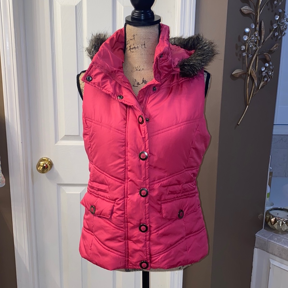 New York & Co. Puffer jacket in small- you can wear with or without the hood